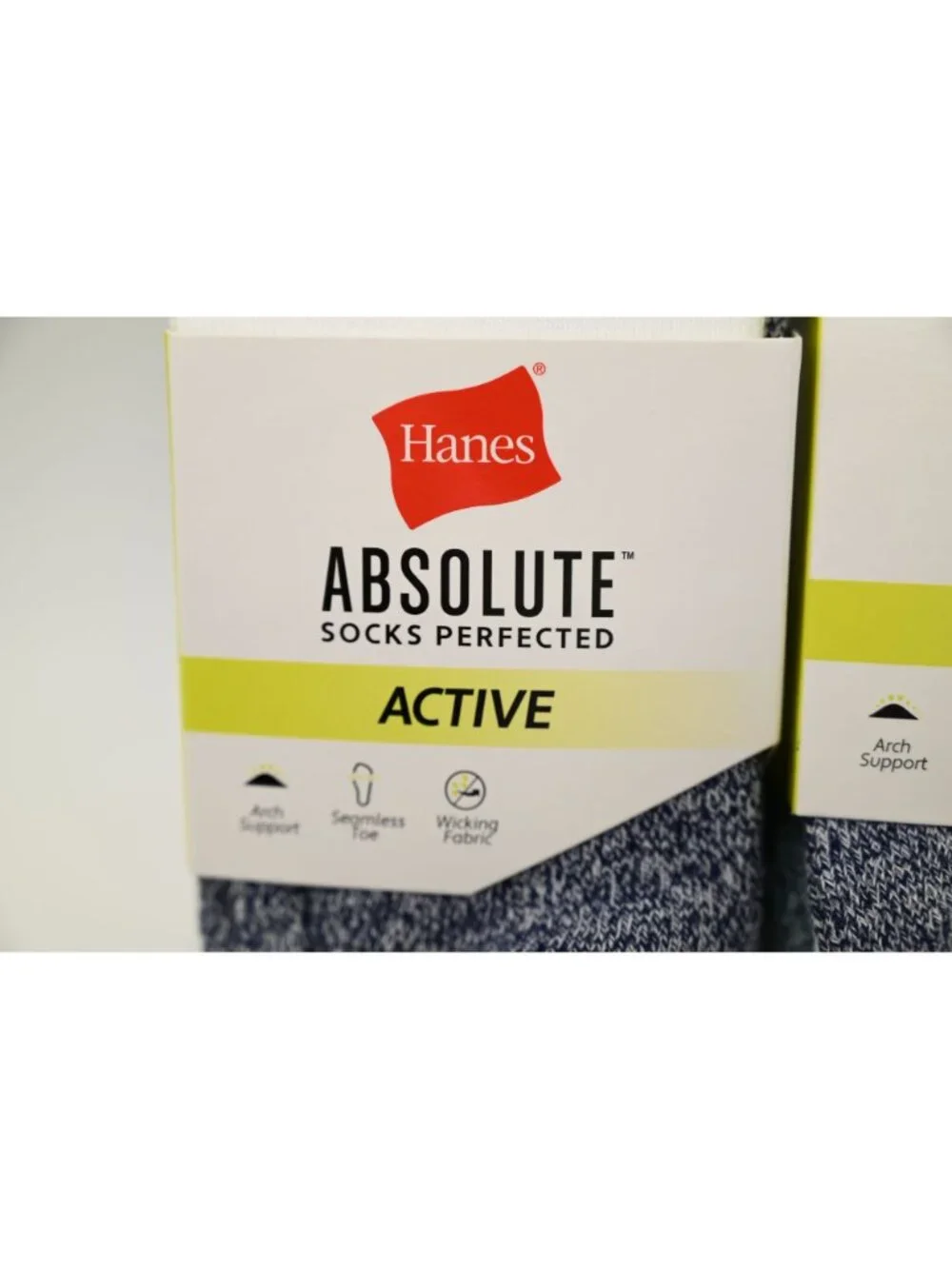 NIP Hanes Lot of 2 4 Pack Absolute Socks Perfected Active Sz L 3-9 Crew White